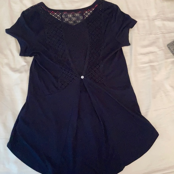 Top - Picture 2 of 2